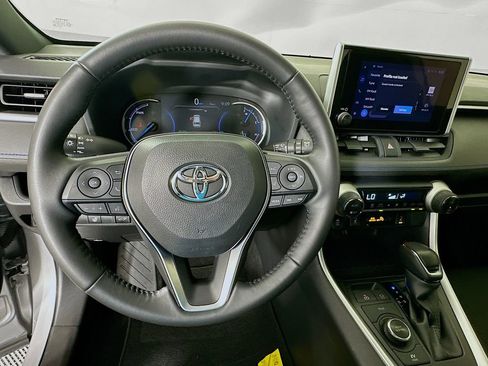 Used 2023 Toyota RAV4 SE w/ Convenience Package AWD/4WD image 11