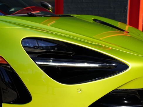 Used 2022 McLaren 720S Luxury image 10