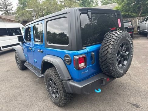 Used 2023 Jeep Wrangler Unlimited w/ Cold Weather Group AWD/4WD image 5