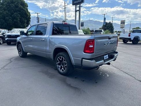 Used 2025 RAM 1500 Laramie AWD/4WD image 3