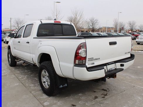 Used 2014 Toyota Tacoma 4x4 Double Cab w/ SR5 Package image 5