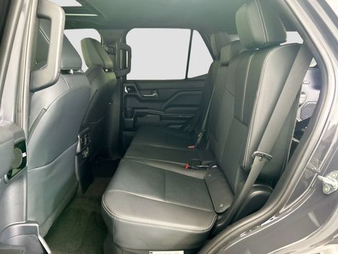 Used 2025 Toyota 4Runner Limited w/ Tow Technology Package AWD/4WD image 19