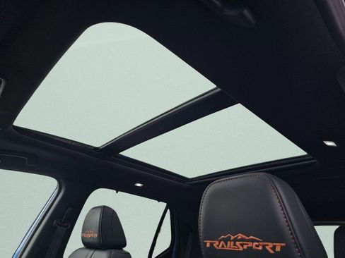 Certified 2025 Honda Pilot TrailSport image 9