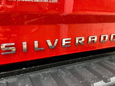 Used 2018 Chevrolet Silverado 1500 LT w/ All Star Edition image 24