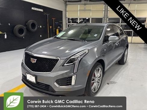 Certified 2022 Cadillac XT5 Sportv image 1
