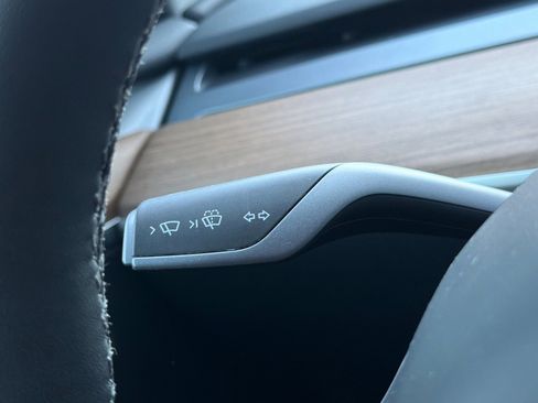 Used 2023 Tesla Model 3 Performance image 31