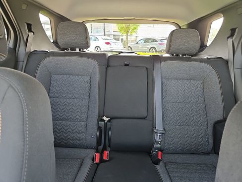 Used 2024 Chevrolet Equinox LT image 35