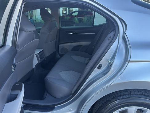 Used 2022 Toyota Camry LE FWD image 19