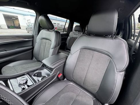 New 2026 Jeep Grand Cherokee L 4WD image 33