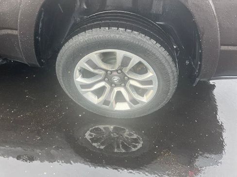 Used 2019 RAM 1500 Limited AWD/4WD image 33