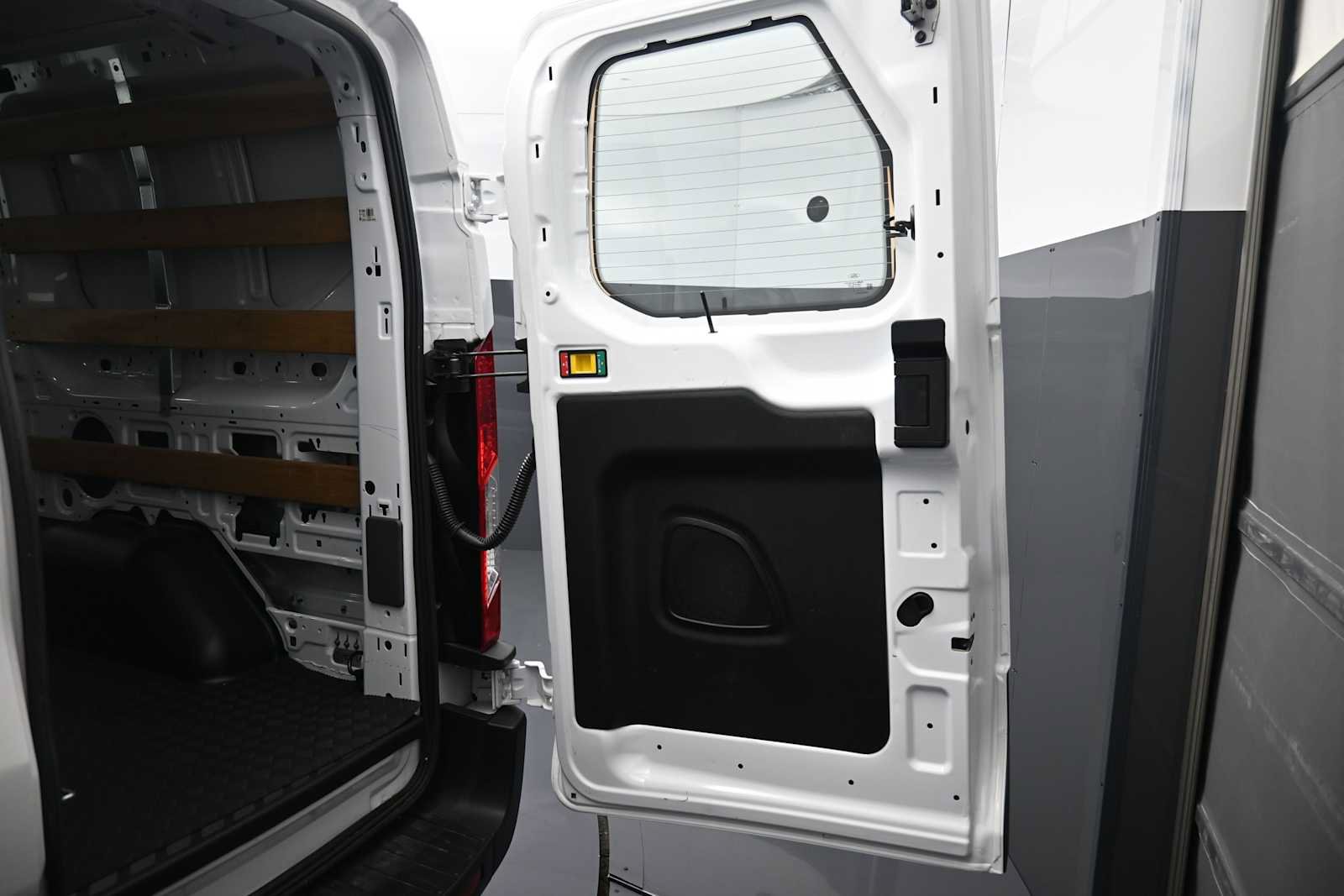 Used 2025 Ford Transit 250 Low Roof w/ Exterior Upgrade Package RWD image 21