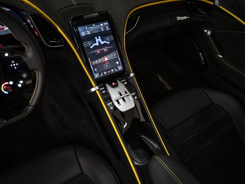 Used 2025 Ferrari Roma Spider RWD image 52