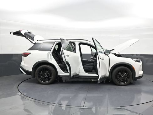 Used 2025 INFINITI QX60 Luxe w/ Black Edition FWD image 29
