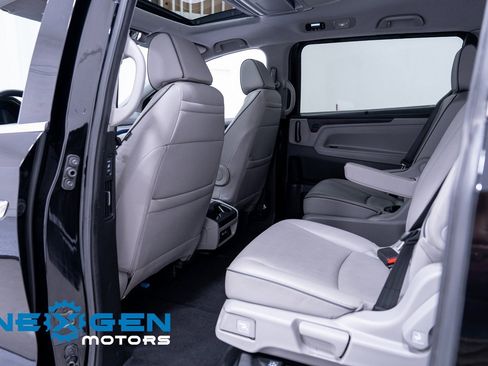 Used 2022 Honda Odyssey Elite image 38