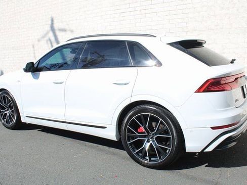 Used 2019 Audi Q8 Prestige w/ Luxury Package image 10