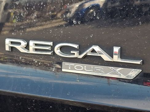 Used 2018 Buick Regal Essence w/ Driver Confidence Package #1 image 20