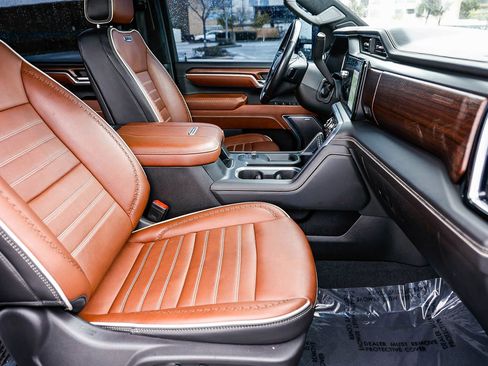 Used 2024 GMC Sierra 2500 Denali Ultimate w/ Max Trailering Package image 17