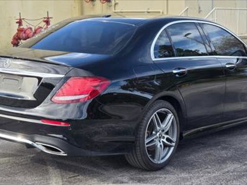 Used 2019 Mercedes-Benz E 300 image 7