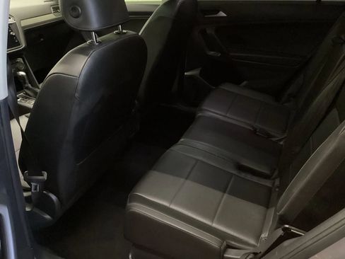 Used 2019 Volkswagen Tiguan SE AWD/4WD image 12