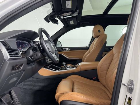 Used 2023 BMW X5 xDrive40i w/ Premium Package image 4