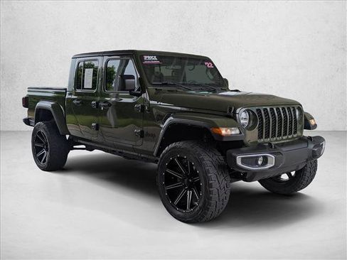 Used 2022 Jeep Gladiator Sport AWD/4WD image 3