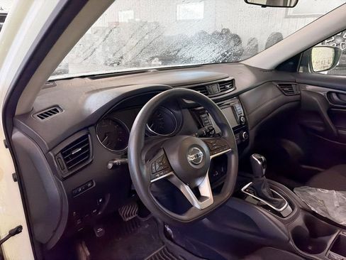 Used 2019 Nissan Rogue S AWD/4WD image 8