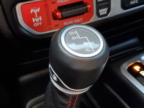 Used 2020 Jeep Gladiator Rubicon AWD/4WD image 28