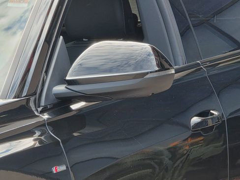 Used 2023 Audi Q8 Premium Plus image 10