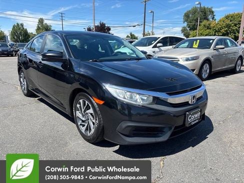 Used 2018 Honda Civic EX image 3