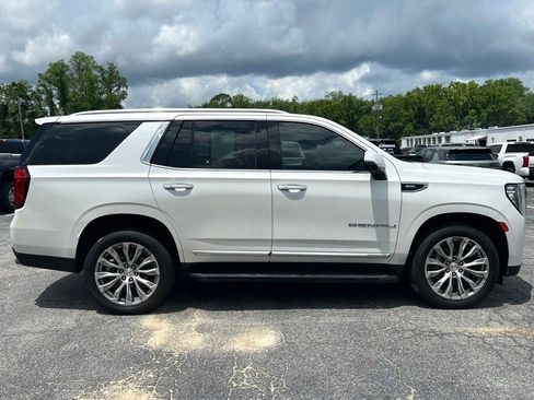 Used 2021 GMC Yukon Denali RWD image 2