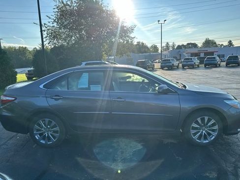 Used 2015 Toyota Camry XLE FWD image 8