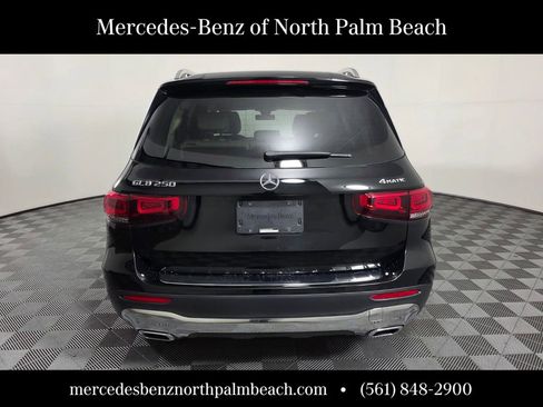 Used 2022 Mercedes-Benz GLB 250 GLB 250 image 5