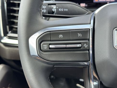 New 2026 GMC Canyon Elevation RWD image 9