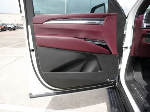 Used 2025 Cadillac Escalade Sport w/ Touring Package AWD/4WD image 16