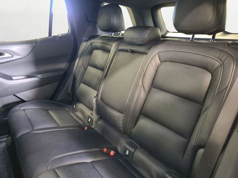 Used 2025 Chevrolet Equinox LT image 13