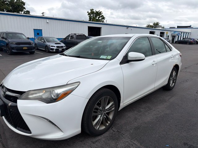 Used 2016 Toyota Camry SE FWD image 3