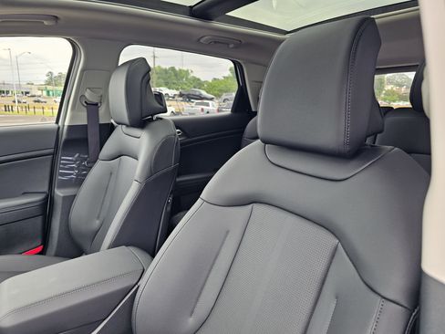 New 2026 Kia Sportage EX AWD/4WD image 17