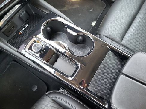Used 2024 Buick Envision Preferred AWD/4WD image 16