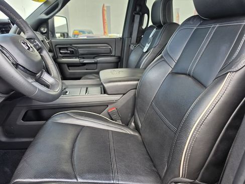 Used 2024 RAM 2500 Limited AWD/4WD image 16