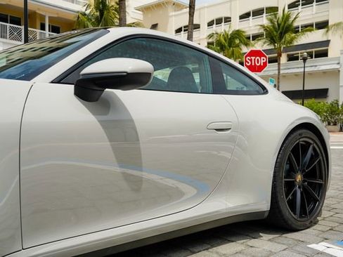 Used 2021 Porsche 911 Carrera 4 AWD/4WD image 12