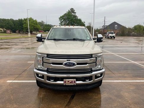 Used 2017 Ford F250 Lariat w/ Lariat Ultimate Package image 2