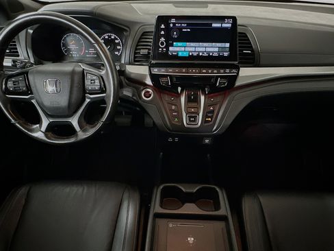Used 2025 Honda Odyssey Sport-L image 27