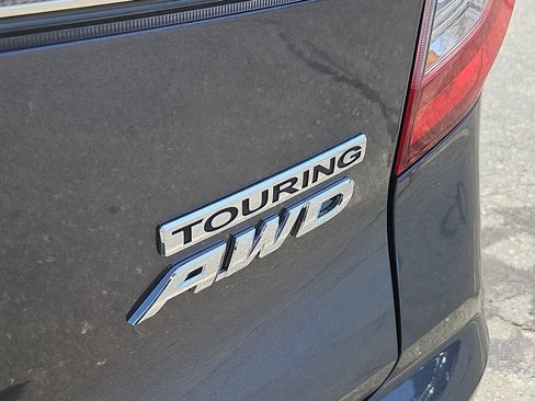 Used 2019 Honda Pilot Touring image 12