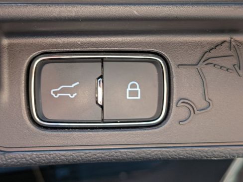 Certified 2023 Ford Explorer ST-Line w/ Class IV Trailer Tow Package image 16