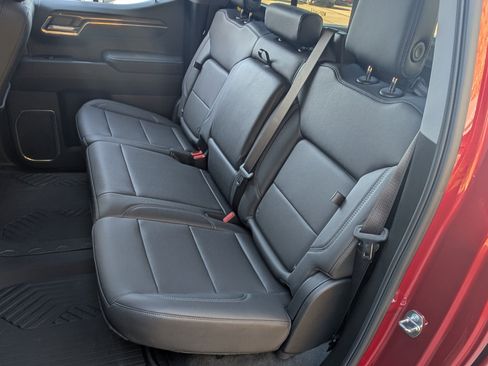 Used 2024 Chevrolet Silverado 1500 LT Trail Boss w/ LT Trail Boss Premium Package image 18