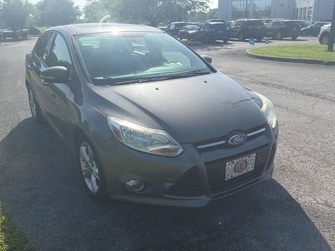 Used 2012 Ford Focus SE FWD image 8