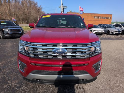 Used 2021 Ford Expedition Limited image 3