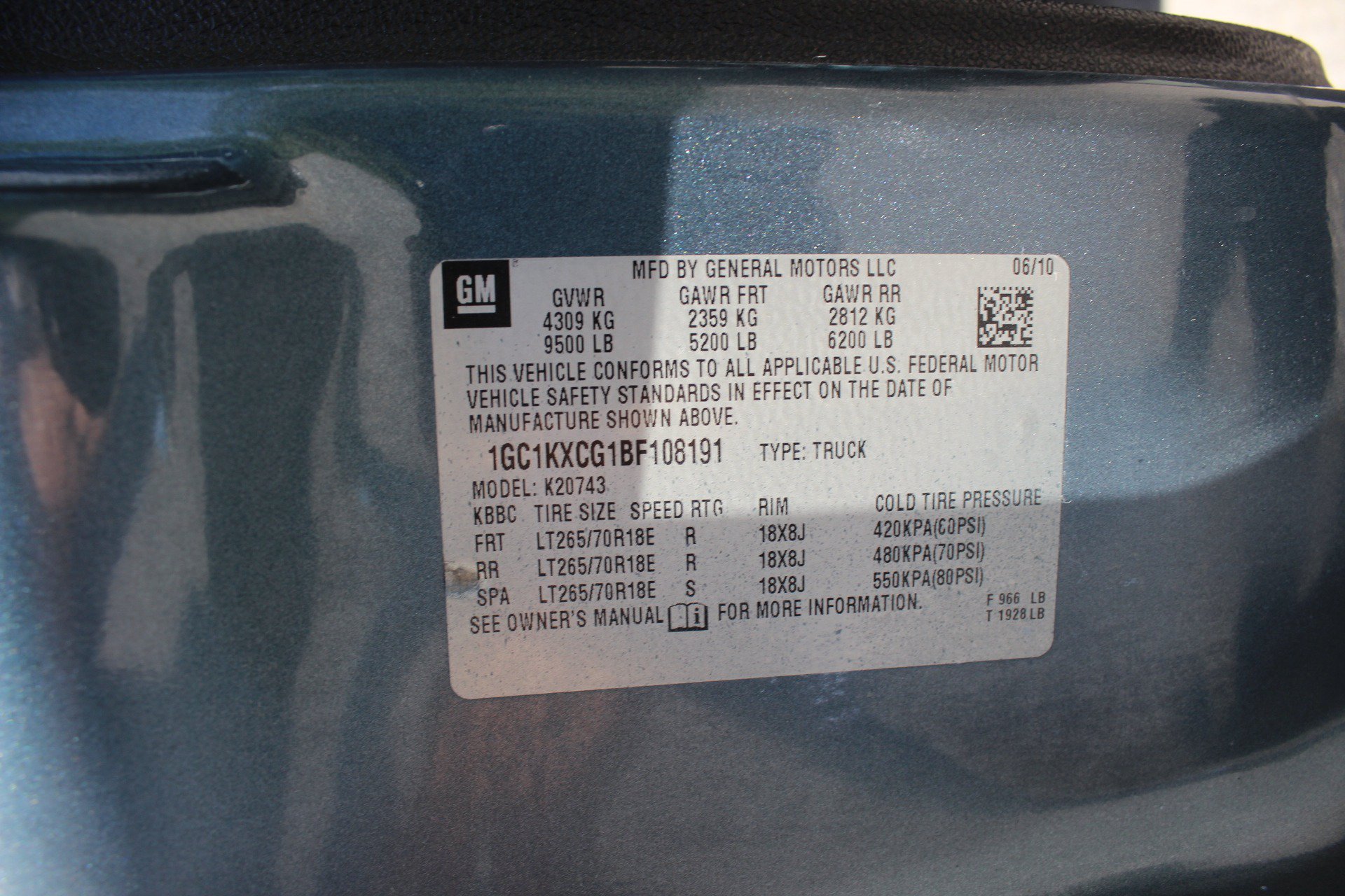Used 2011 Chevrolet Silverado 2500 LT w/ Interior Plus Package AWD/4WD image 43