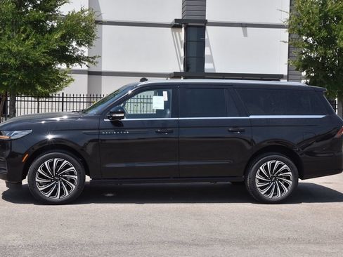 New 2027 Lincoln Navigator L Black Label AWD/4WD image 11
