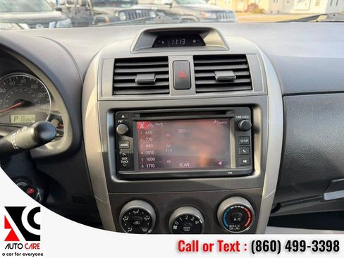 Used 2013 Toyota Corolla S image 21